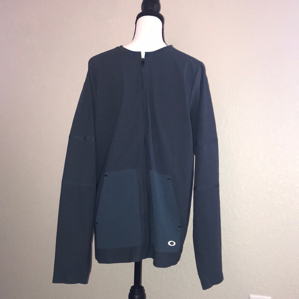 NWT Oakley zip up jacket, dark slate!